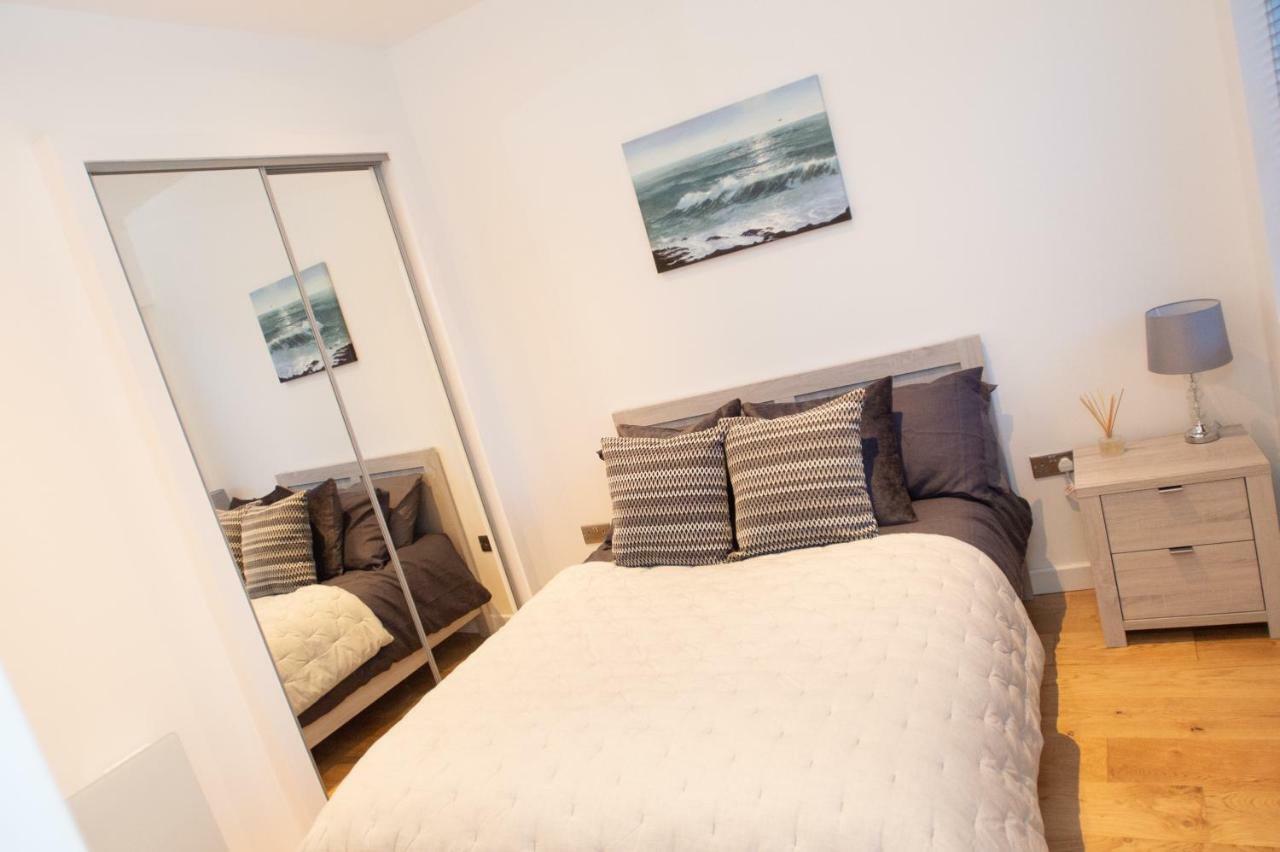 Stylish And Clean 1 Bed Apartment Maidenhead Town Center エクステリア 写真
